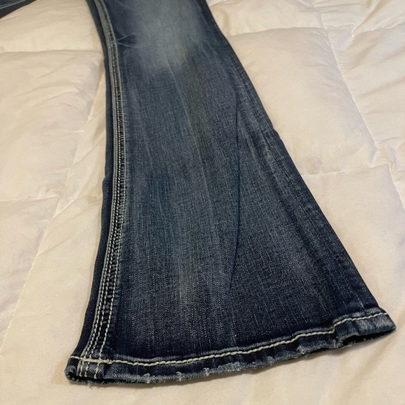 LIKE NEW - ROCK REVIVAL YEON BOOT CUT
JEANS - SIZE 27 - Picture 7 of 10